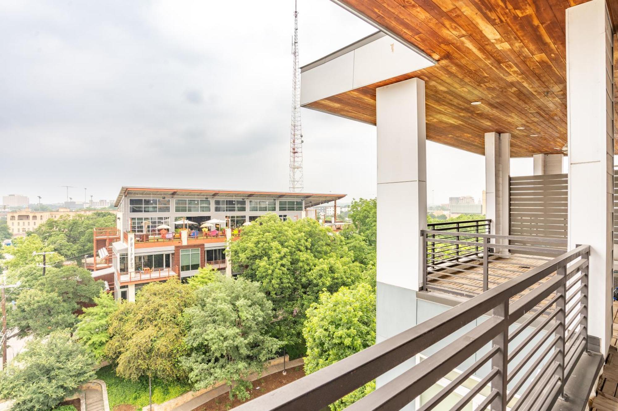 Riverwalk Penthouse Oasis W/Free Parking Gym Pool Сан-Антонио Экстерьер фото